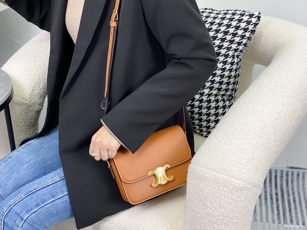 94514 Triomphe Bags BestValue Celine 0624
